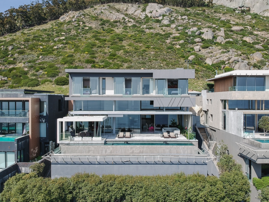 4 Bedroom Property for Sale in Fresnaye Western Cape